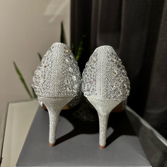 New Vince Camuto mirror sparkle pumps 8.5 - Picture 4 of 6